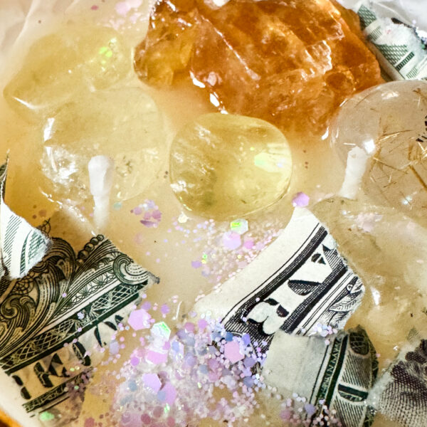 Rich Witch świeca intencyjna na bogactwo – zapach do wyboru